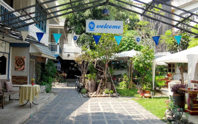 Stay With Me Guesthouse