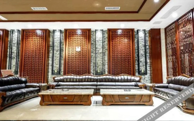 Tanghai Holiday Hotel