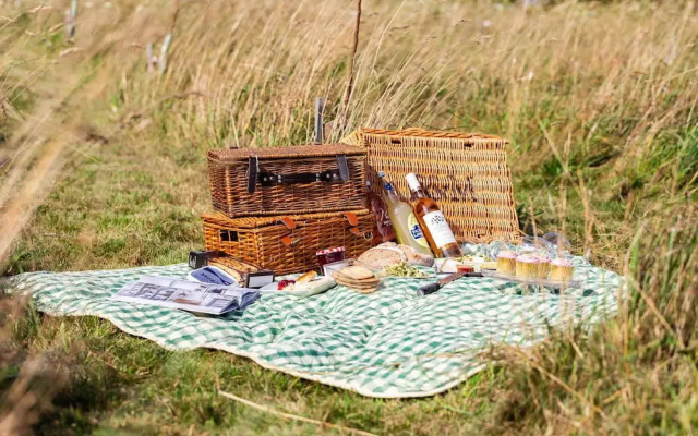Luxury Glamping - Charlcombe Valley Orchards Bath