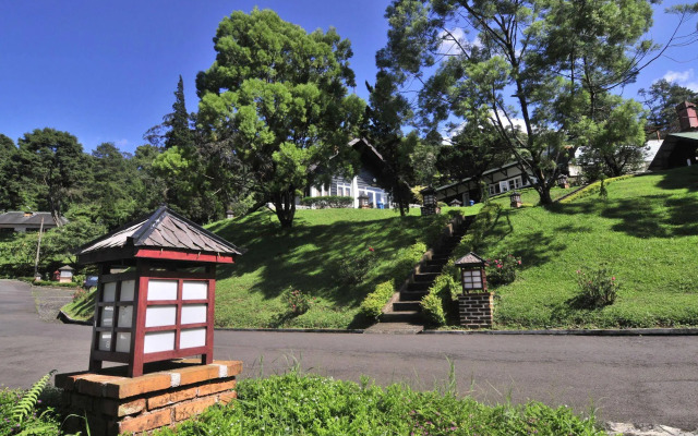 Puncak Pass Resort