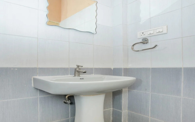 OYO 13024 Bip Inn 2021