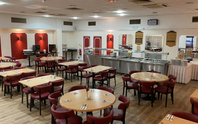 Russ Hill Hotel