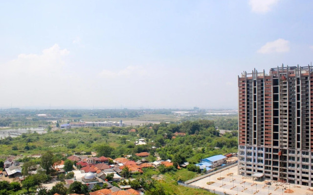 Nice and Comfy 3BR at Meikarta Apartment