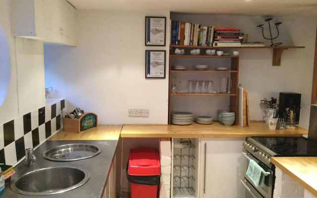 Shelley Guest House