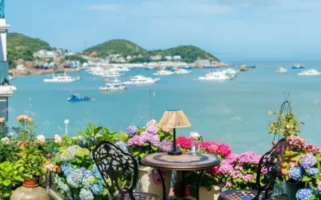 Wuli Coffee Hotel (Wushitang Scenic Area)