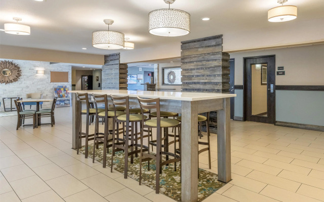 Best Western Long Beach Inn