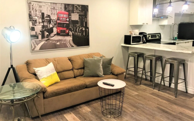 Carleton Place Downtown 1 and 2 Bedroom Entire Apartments