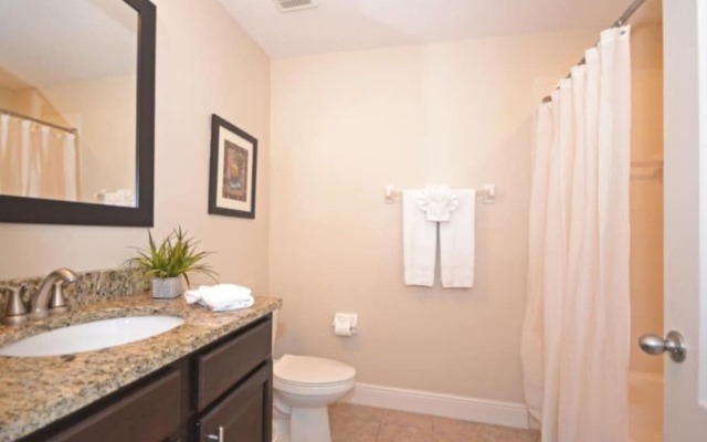 Fountains Retreat 4 Bedroom Condo by RedAwning