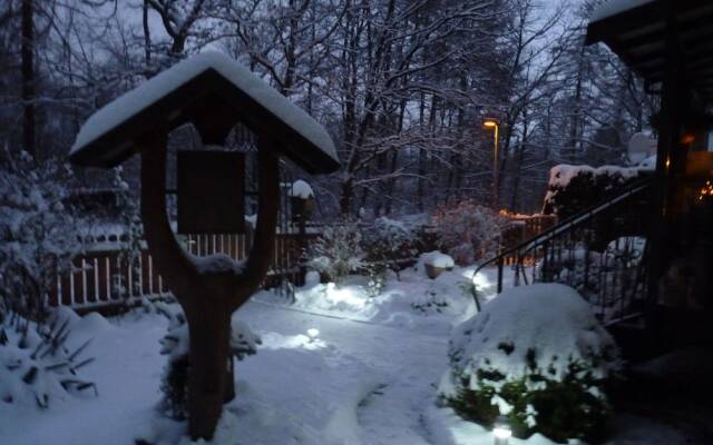 Ferienwohnung im Wald mit Kamin