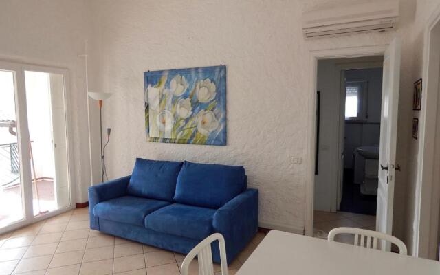 N83 - Numana, trilocale con terrazzo panoramico