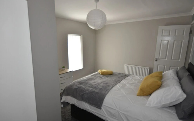 Townhouse @ 32 Penkhull New Road Stoke