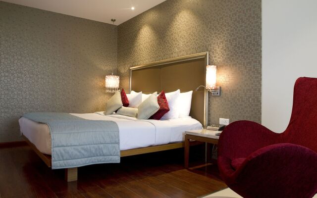 7 Apple Hotel Pimpri Pune