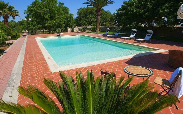 Charming Part of Traditional 'baglio' With Pool and Strategic Location