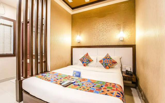 OYO 4324 Hotel Emerald Manor