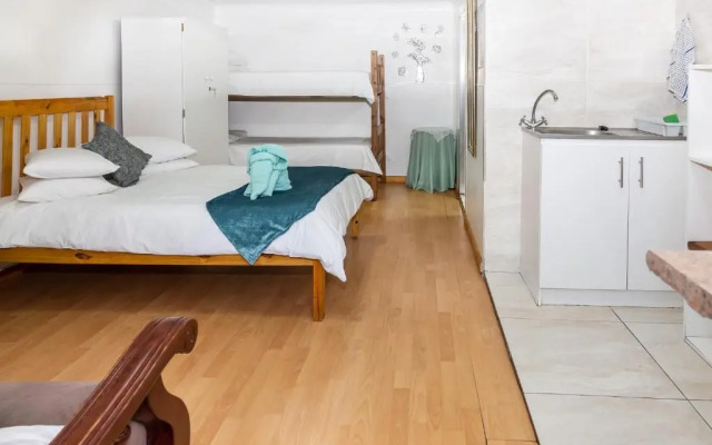 De Helling Self Catering