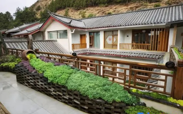 Lijiang Rushuangbiyuan Design Beauty Lodge (Feihua Touch water Shop, Shuhe Town) – Outside – Lijiang