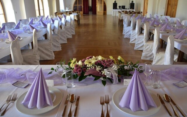 Hotel Zámek Velká Bystřice