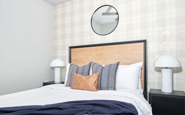 Sonder — Luna Apartments
