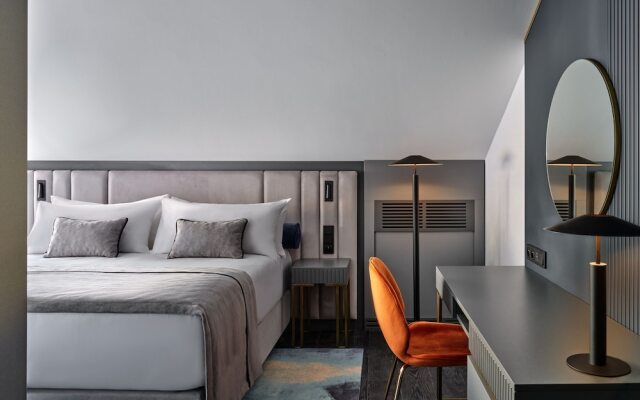 Garamond, a Tribute Portfolio Hotel