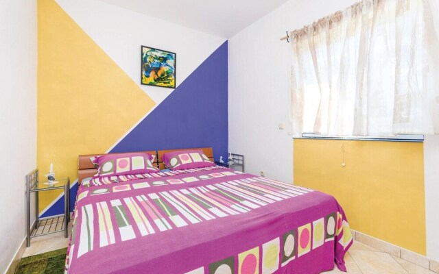 Stunning Home in Barbat With Wifi and 2 Bedrooms