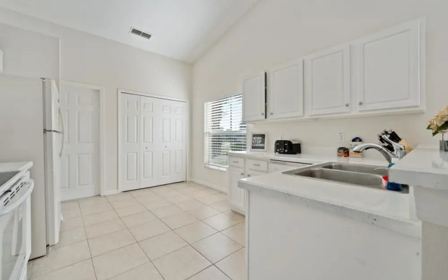 Private Pool and Game Room Near Disney!!!