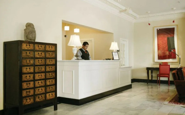 FOUND Hotel Carlton, Nob Hill