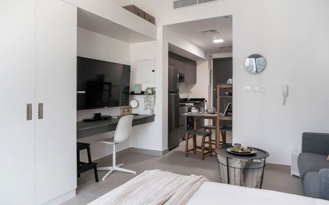 HiGuests - Bella Rose