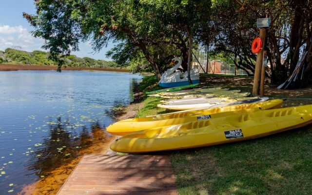 GB12 Ótimo Village 3 Suítes em Guarajuba a 200m da Praia