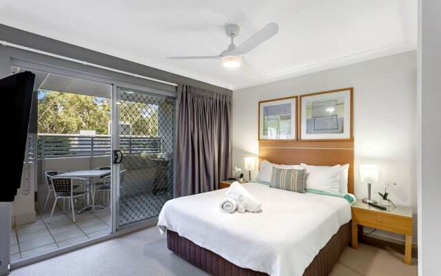 Shoal Bay Beach Apartments, 6/2 Shoal Bay Road