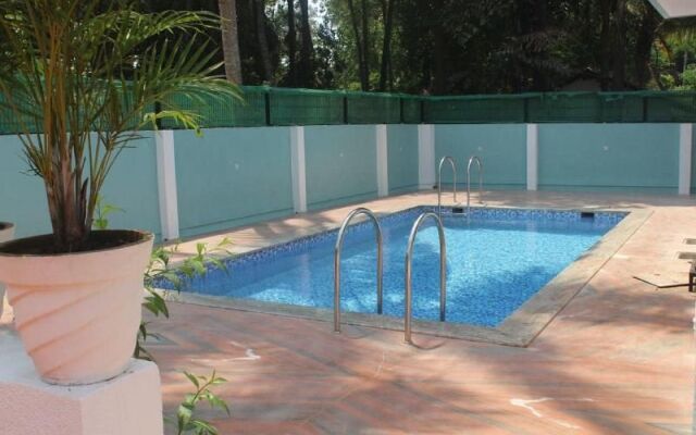OYO 14779 Meera Motels & Residency