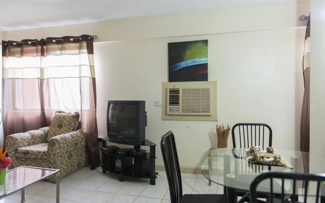 Island Breeze Studio