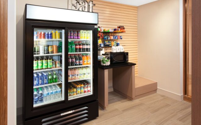 Holiday Inn Express & Suites Detroit - Farmington Hills by IHG