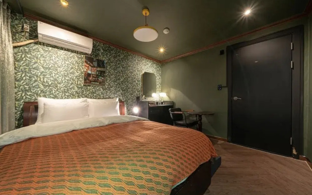 Shourin Hotel Cheonan by Aank