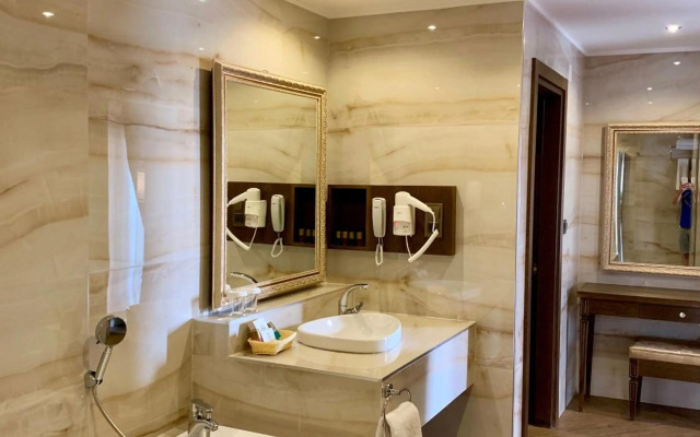 Alaaddin Beach Hotel - Adults Only