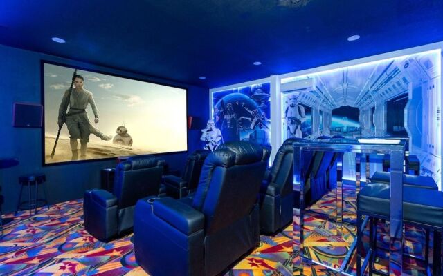 Spacious Home Near Disney