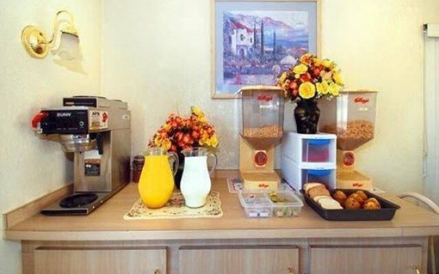 Econolodge Youngstown