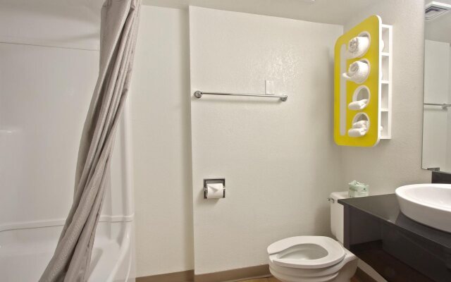 Motel 6 Piscataway, NJ