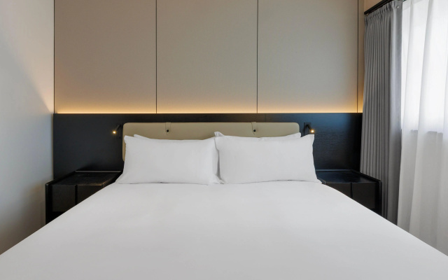 Holiday Inn Townsville Hotel – Guest Rooms – Townsville