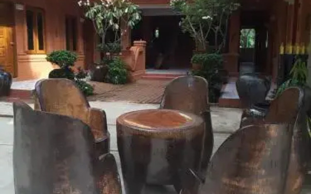 A Little Bit Of Bagan Hotel