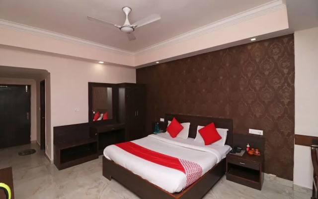 Oyo 5102 Anurag Hotel