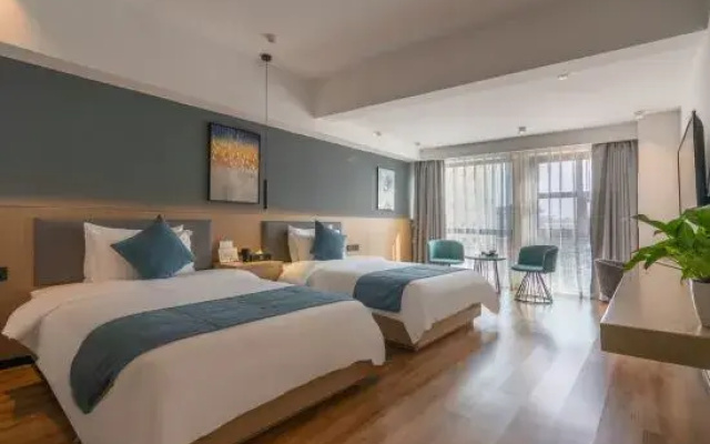Luzhou Sky City Hotel