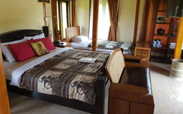 Alamanda Family Villas & Pool