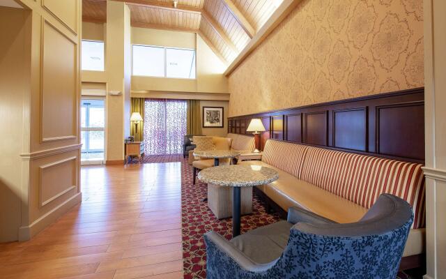 Hampton Inn & Suites Williamsburg-Richmond Rd.