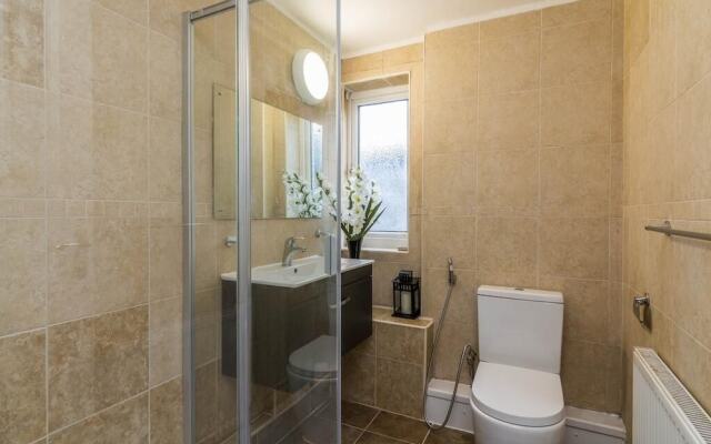 Magdala Apartment - Sleek and Modern 2bed in Nottingham