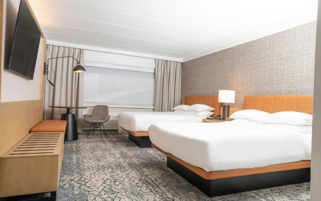 Sheraton Niagara Falls - Image 6