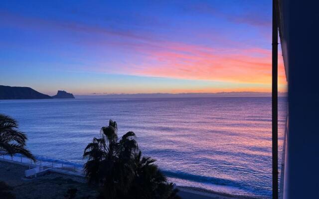 *Blue Sea Studio Altea * At the beach