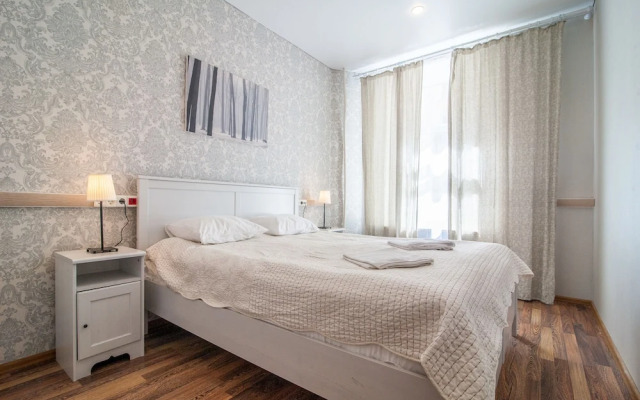 PiterStay Nevskiy 170