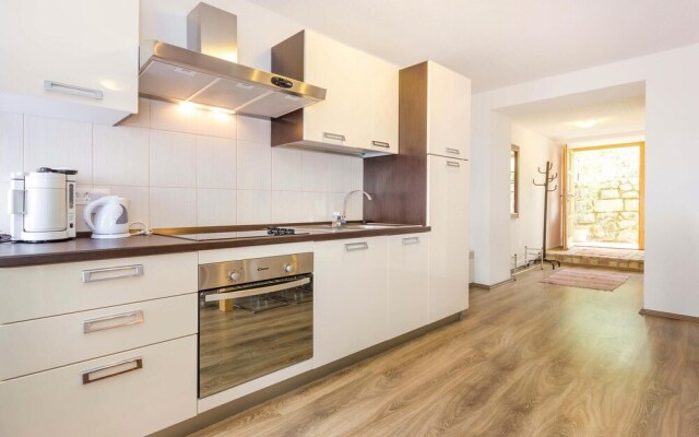 Amazing Home in Medveja with Hot Tub, WiFi & 4 Bedrooms