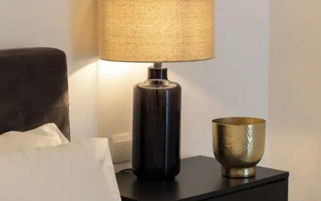 Stylish 1BR APT with Terrace