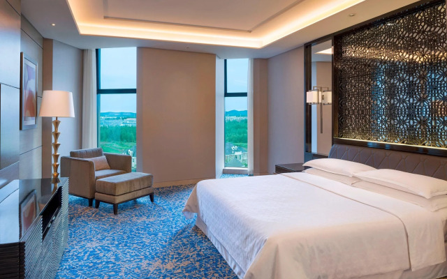 Sheraton Changchun Jingyuetan Hotel